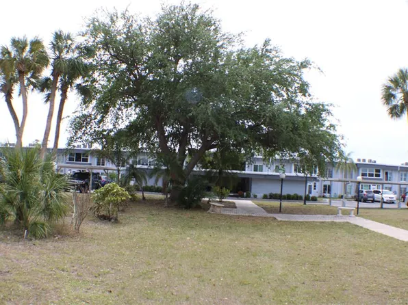 21320 Brinson Ave APT 212, Port Charlotte, FL 33952