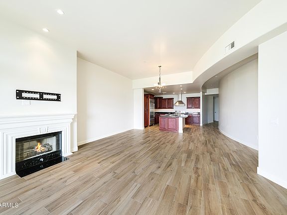 3rd image of 8 Biltmore Est Unit 309