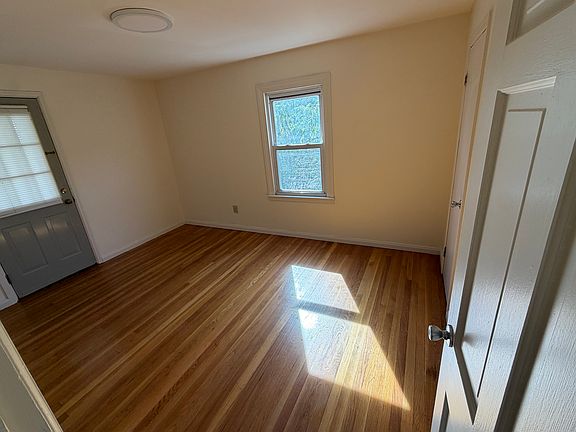4th image of 183 Bemis Rd APT 12