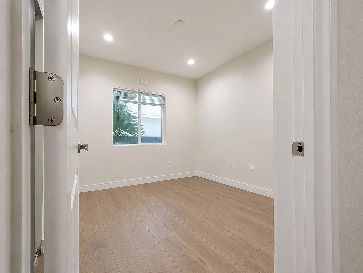 2 bed, 2.0 bath, $2,250 — Photo 4