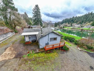 10919 E Mapleton Rd, Mapleton, OR, 97453