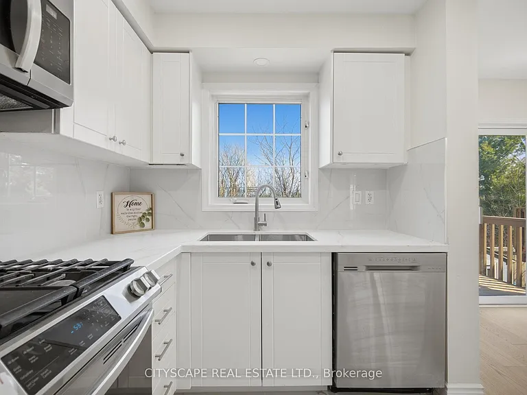 106 Tianalee Cres #UPPER — Photo 17