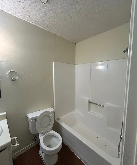1508 Delplaza Dr #C — Photo 6