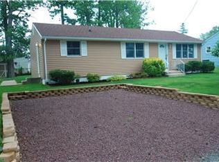 13 Pomona Blvd, Keyport, NJ 07735