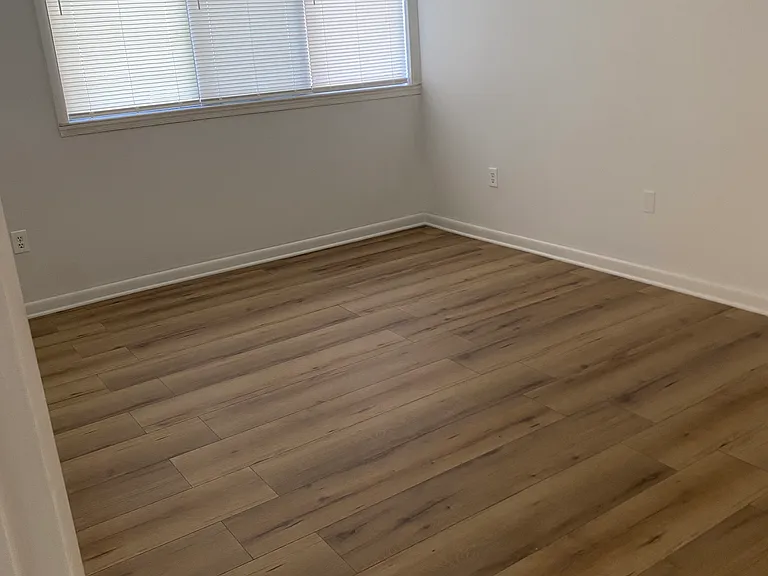 110 Royal Oak Dr #C — Photo 14