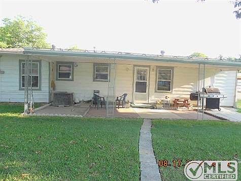 1st image of 2661 Wicker Ave