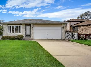 10538 S 81st Ct, Palos Hills, IL