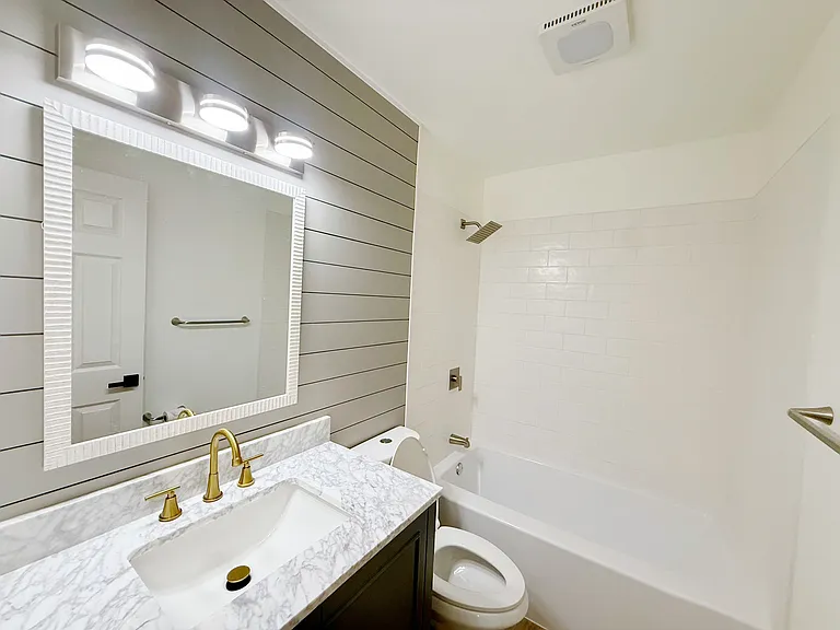 9398 Paulskirk Dr — Photo 13