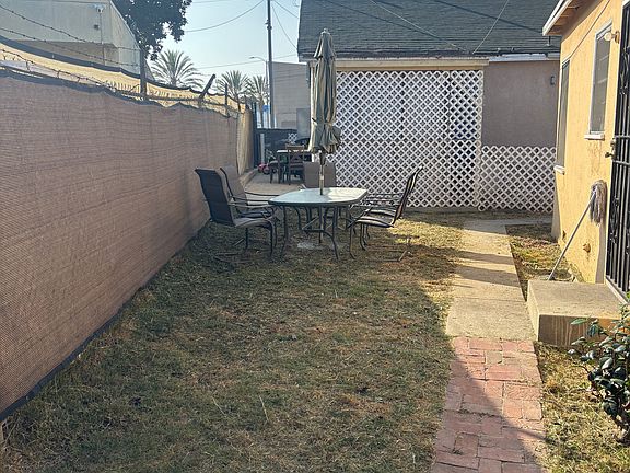 2nd image of 103 E Tamarack Ave #2