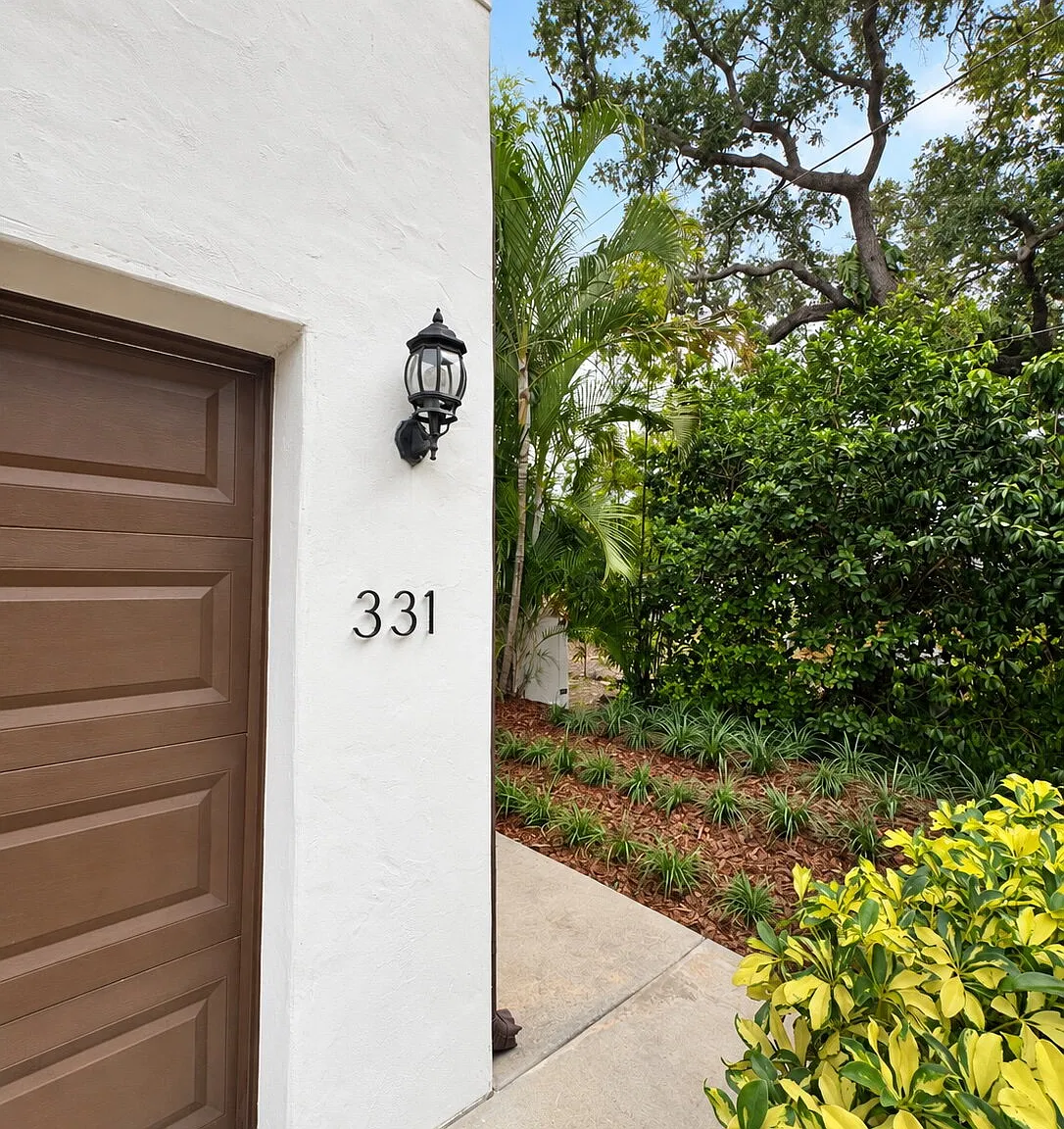 3 bed, 2.5 bath, 1706 sqft, $3,400 — Photo 2