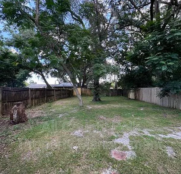 9919 Burl Way — Photo 12