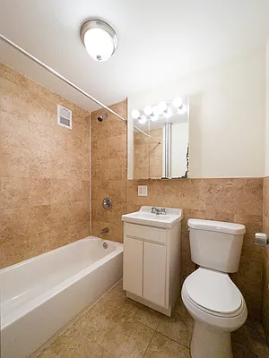 Rented by Compass | media 27