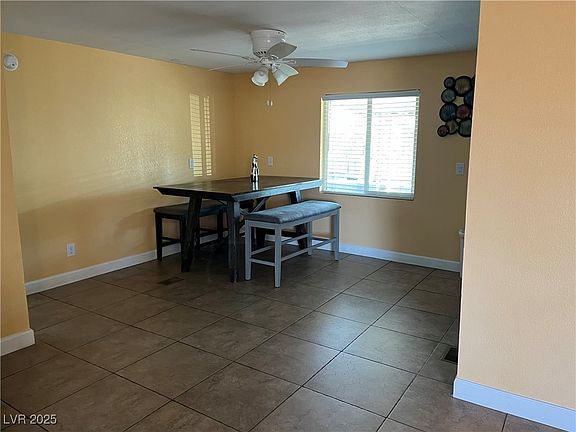 5th image of 2273 Toiyabe St