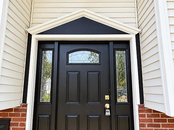 3rd image of 262 Lea Ln