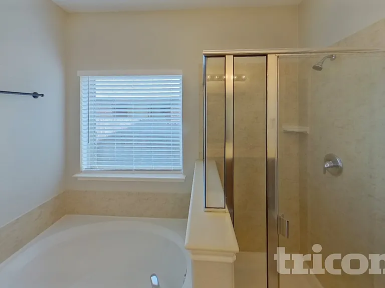 1216 Alder Tree Ln — Photo 9