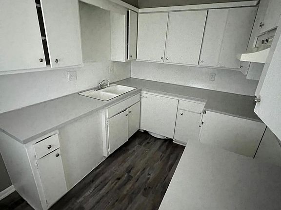 5th image of 134 NE 21st St