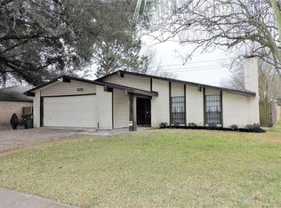 6215 W Ridgecreek Dr, Houston, TX 77053