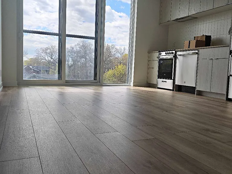 1660 Bloor St W #607 — Photo 3