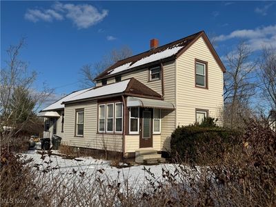 827 Bond St, Elyria, OH, 44035