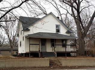 1308 E 4th St, Sterling, IL 61081