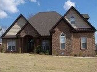 27 Walnut Point Ct, Wetumpka, AL 36093