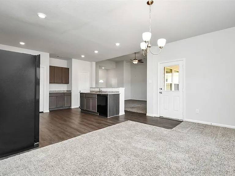 11028 Patriot Ct — Photo 22