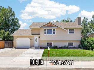 3018 Pheasant Dr, Casper, WY 82604