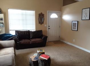 1406 N Spring Mountain Dr, Springville, UT 84663