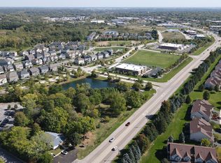 3122 W Main St, St Charles, IL 60175