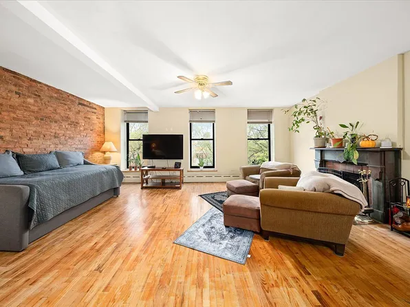 366 Lafayette Ave APT 3, Brooklyn, NY 11238
