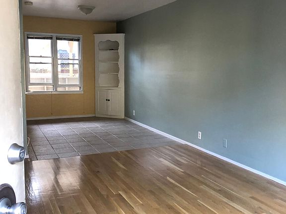 2nd image of 1211 Bellevue Ave APT 5