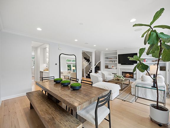 5th image of 1842 Admiral Ct