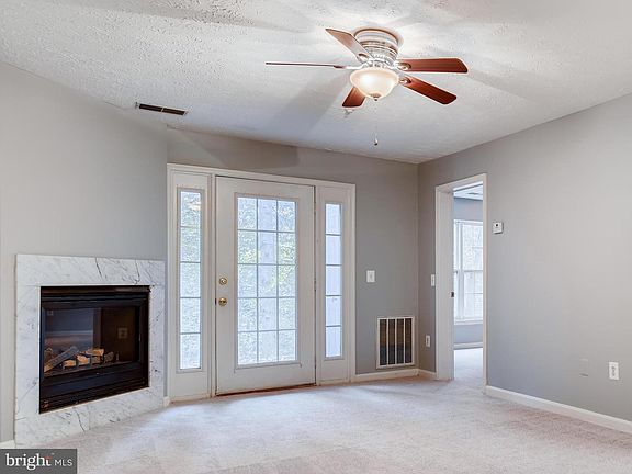 5th image of 655 Burtons Cove Way Unit 1