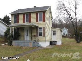 225 Plane St, Weatherly, PA 18255