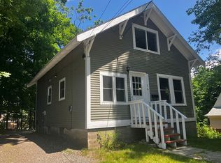 36 Pleasant St, Plymouth, NH 03264