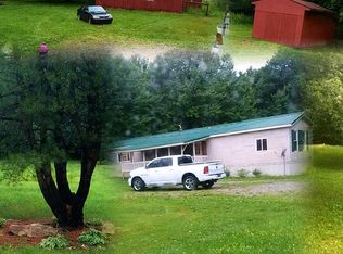 230 Tipperary Rd, Northern Cambria, PA 15714