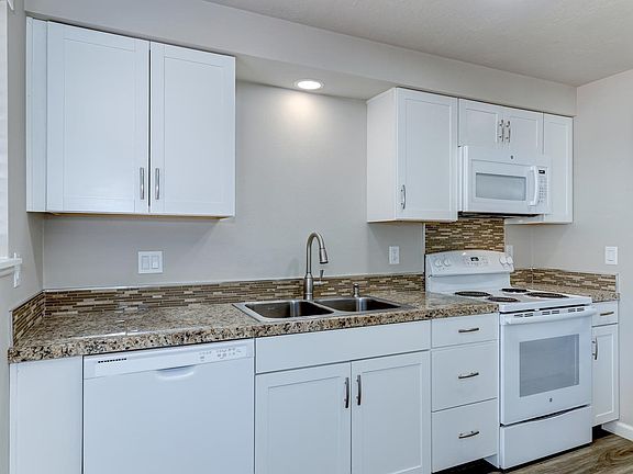 3rd image of 2522 N Arthur St #0