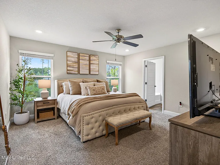 5438 Leeds Ln — Photo 4