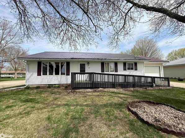 302 4th St SW, Buffalo Center, IA 50424
