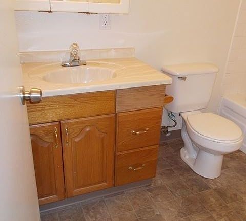 4th image of 2637 Cascade Pl W APT 10