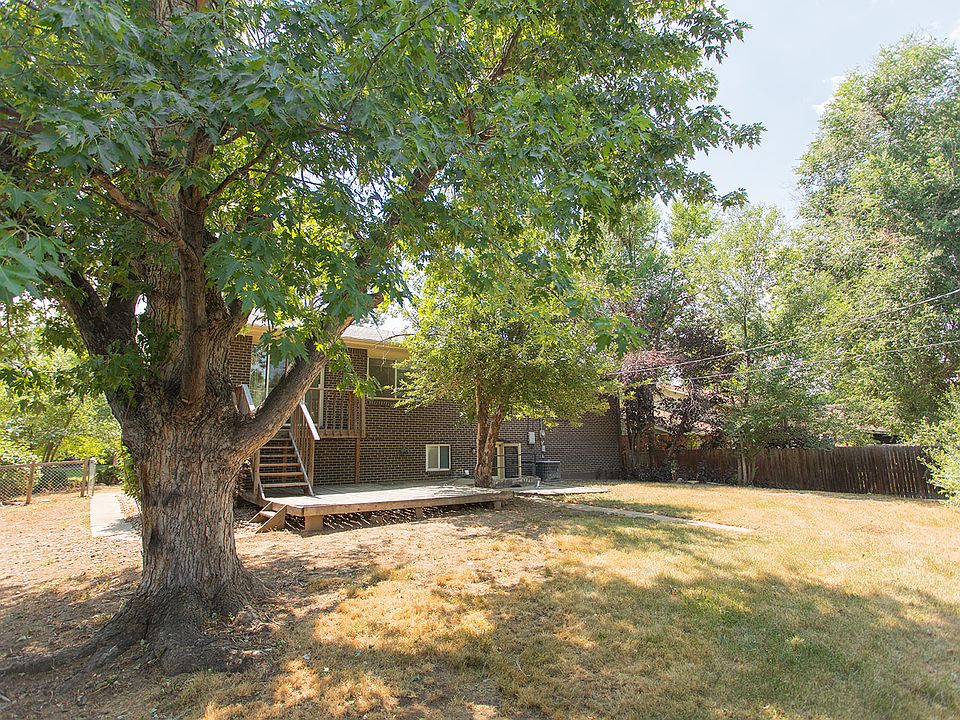 766 Mohawk Dr Exterior