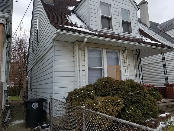 4th image of 122 Sander Ct