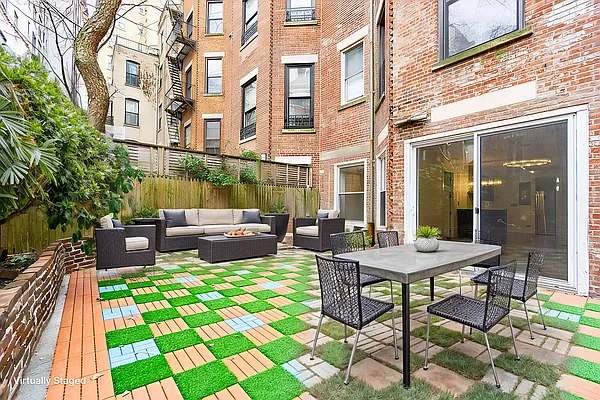 Rented by Compass | media 7