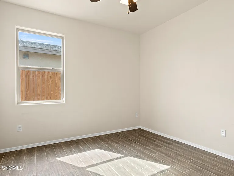 5926 Big Jim Dr — Photo 5