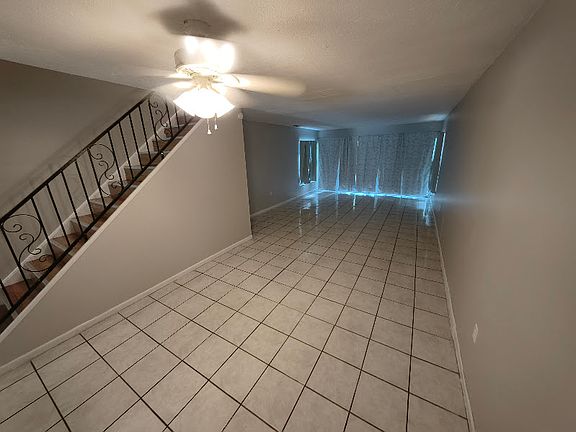 2nd image of 1708 Azalea Ct APT B