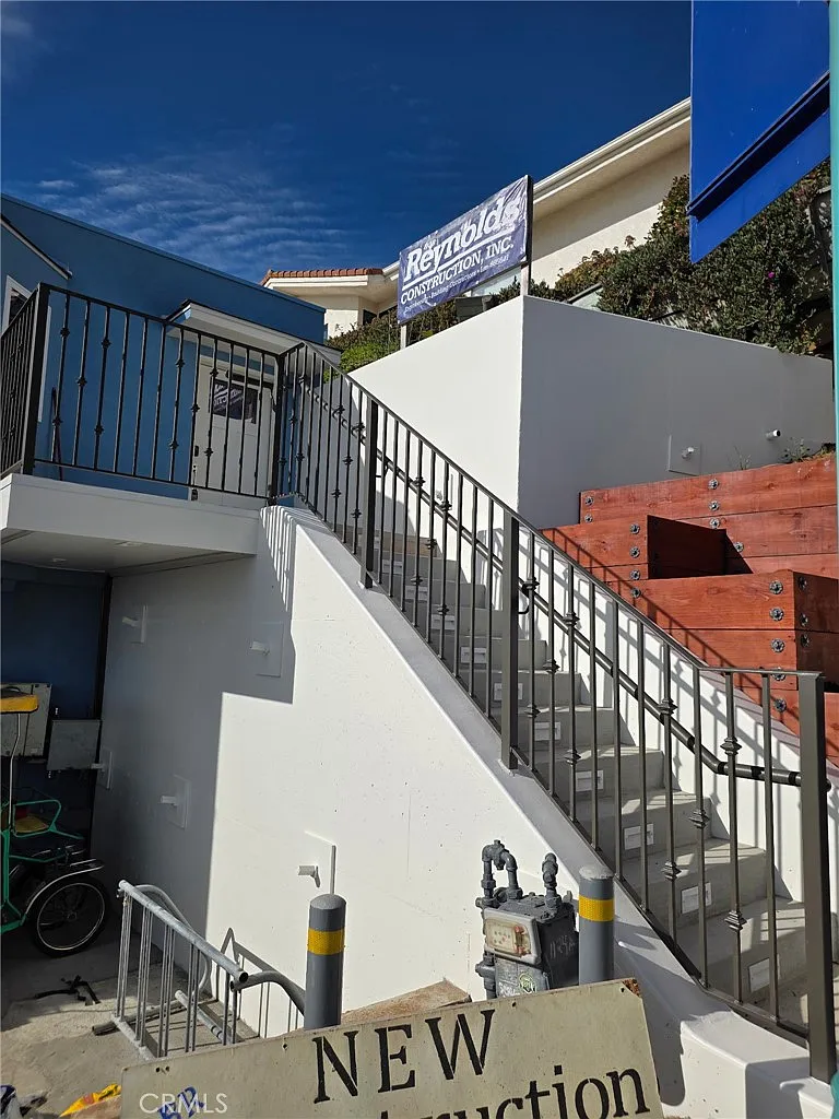 2 bed, 1100 sqft, $4,400 — Photo 3