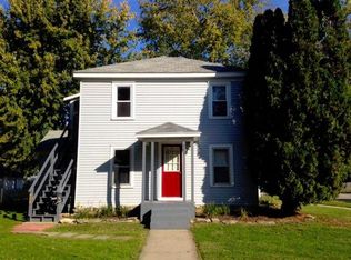 760 E Main St #1-F, Morris, IL 60450