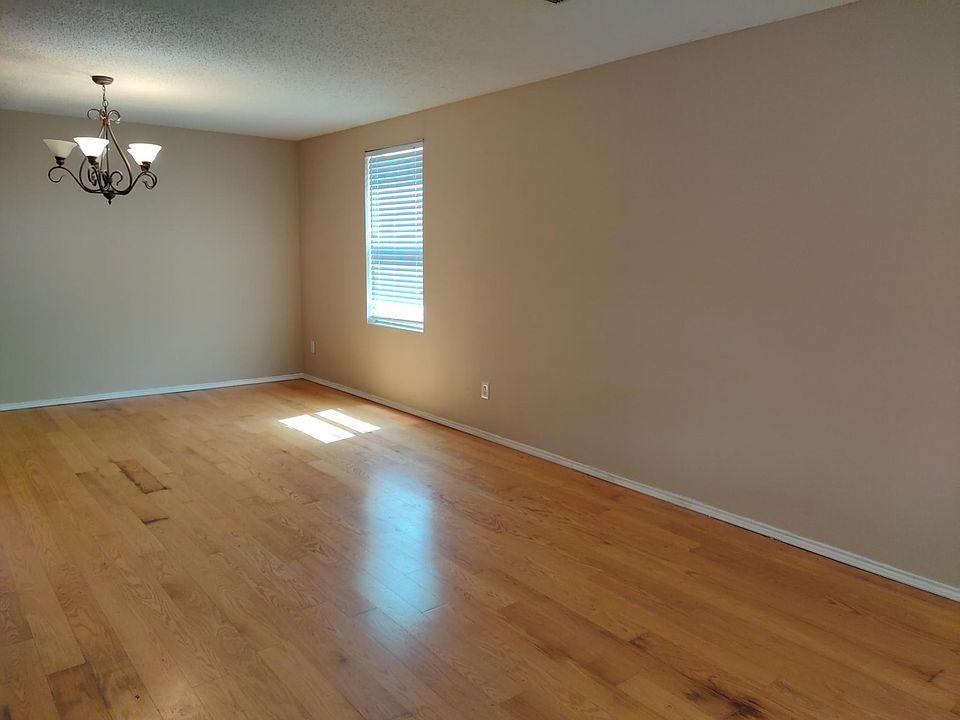 1st image of 1201 McMillan Dr