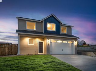 703 W 9th St, La Center, WA 98629