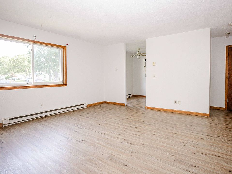 1st image of 6730 Hill Ave #106